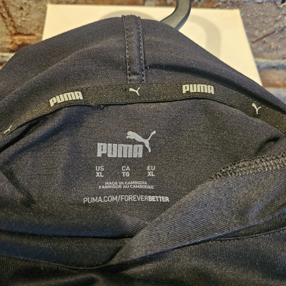 Black Puma long Sleeve pullover Hoodie - Picture 4 of 4